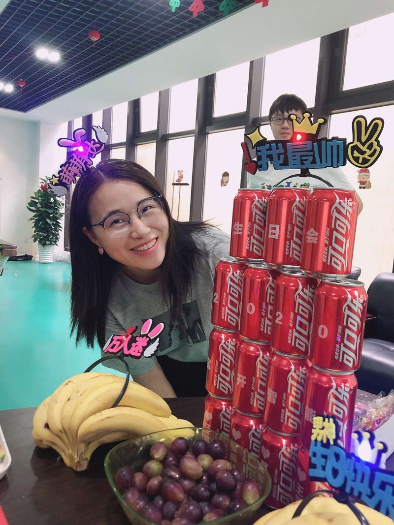 八月集體生日會(huì) | 與久違的祝?；馃嵯嘧?  src="/uploads/allimg/210903/1-210Z3142023A9.jpg" /></p>
<p><img alt=