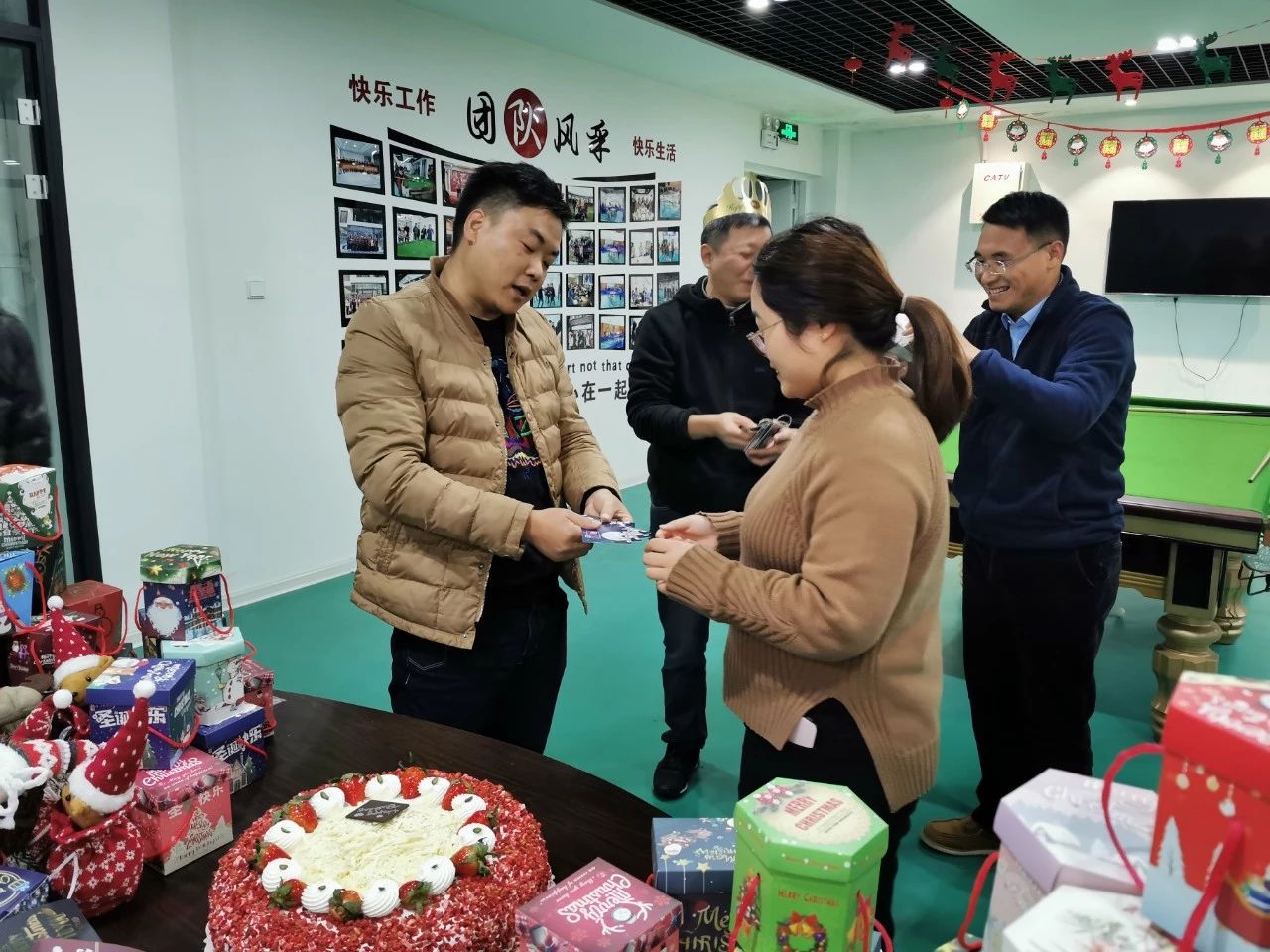 圣誕主題生日趴 | 濃情暖意平安夜，誕愿有你共前行