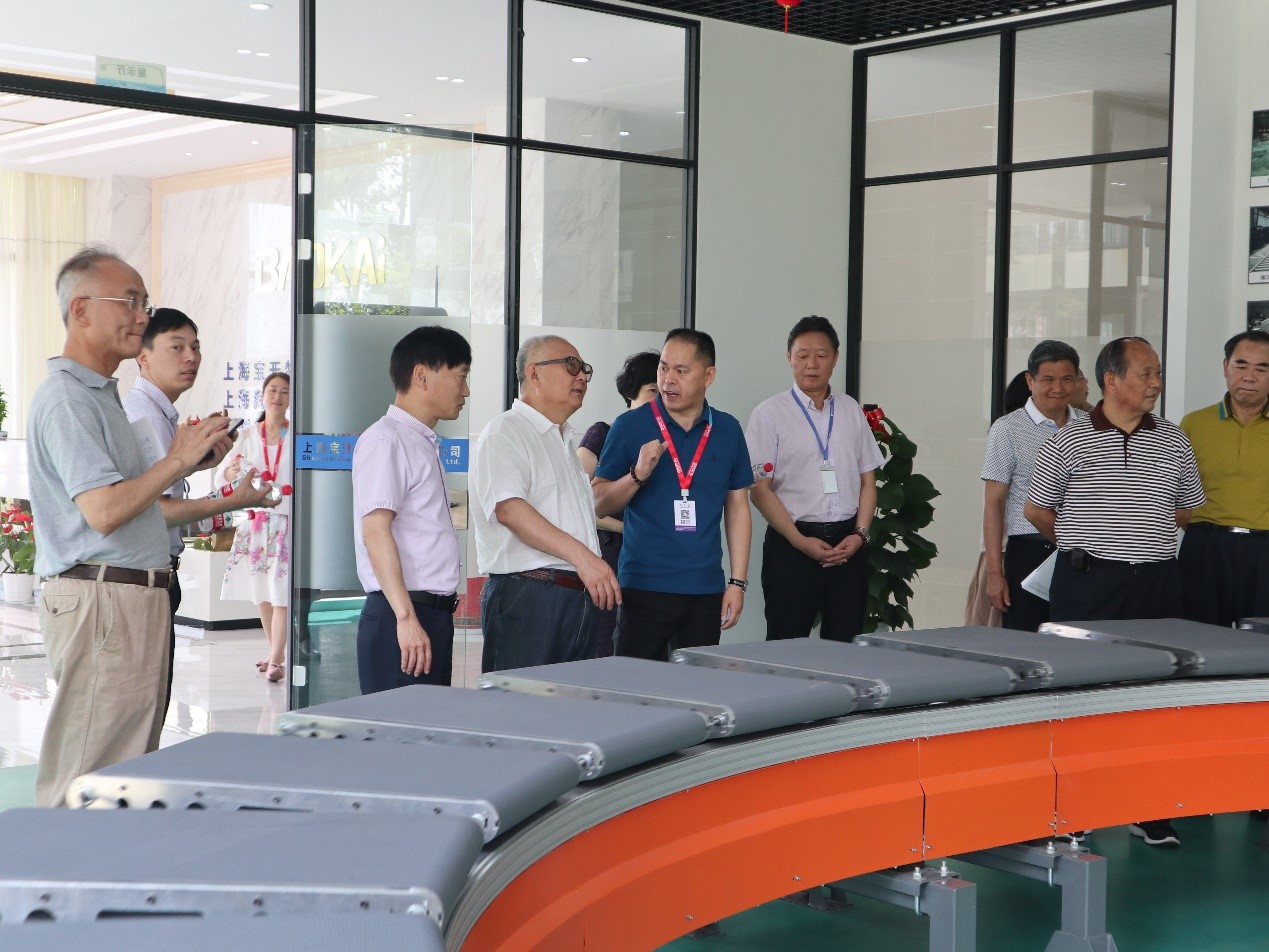 新聞 | 無錫市原政協(xié)領導、吳涇鎮(zhèn)黨委領導一行蒞臨寶開參觀考察