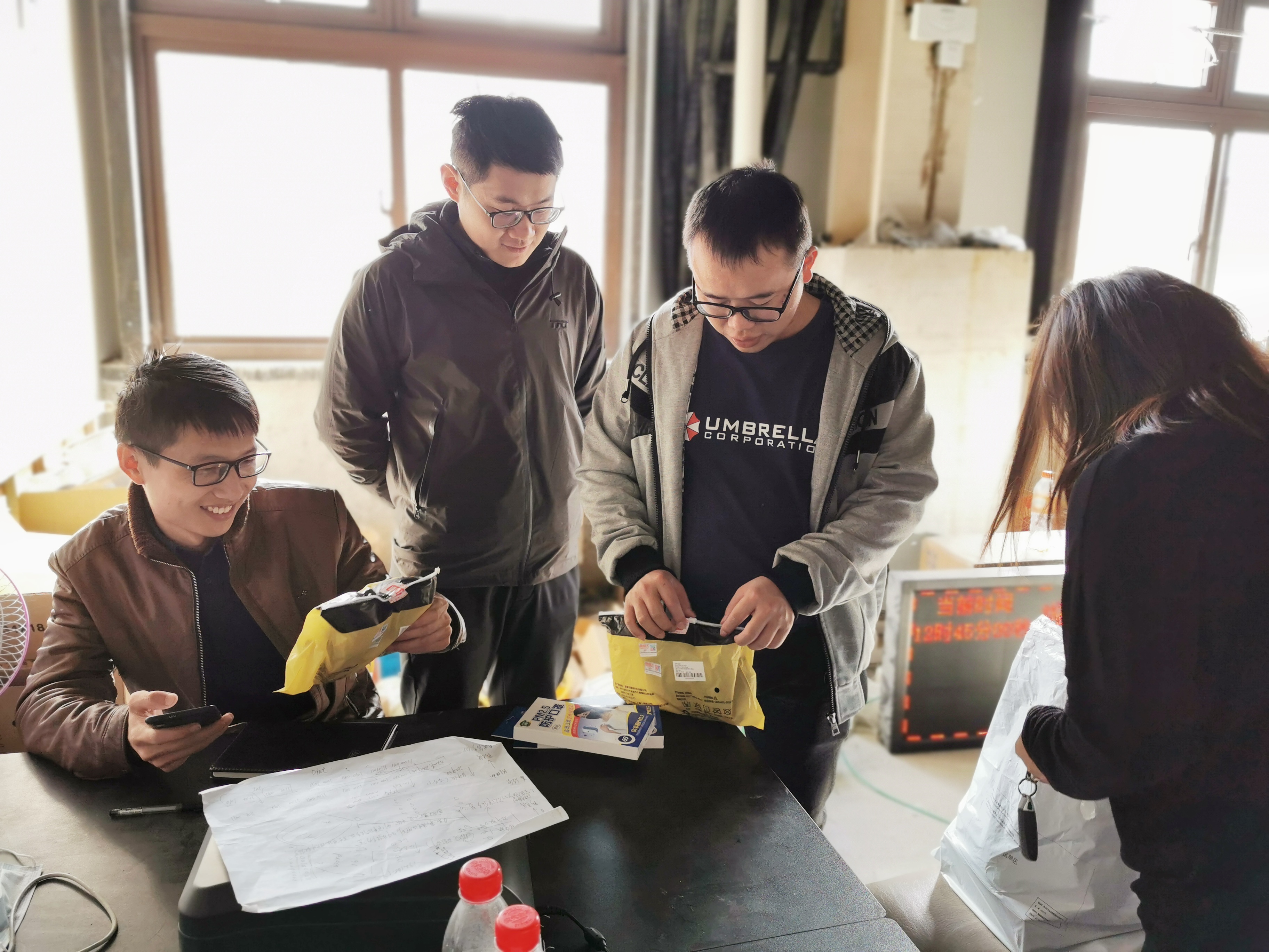 11月中旬，寶開工會組織開展“走一線、送溫暖”關愛員工暖冬行動。