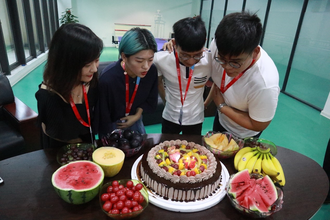 八月未央，歡聚一夏 | 寶開集體生日會(huì)：共享歡樂時(shí)刻