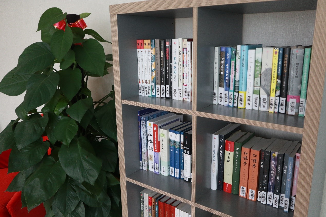 企業(yè)書香 | 寶開新建職工書屋，“小書屋”構(gòu)建精神“大家園”